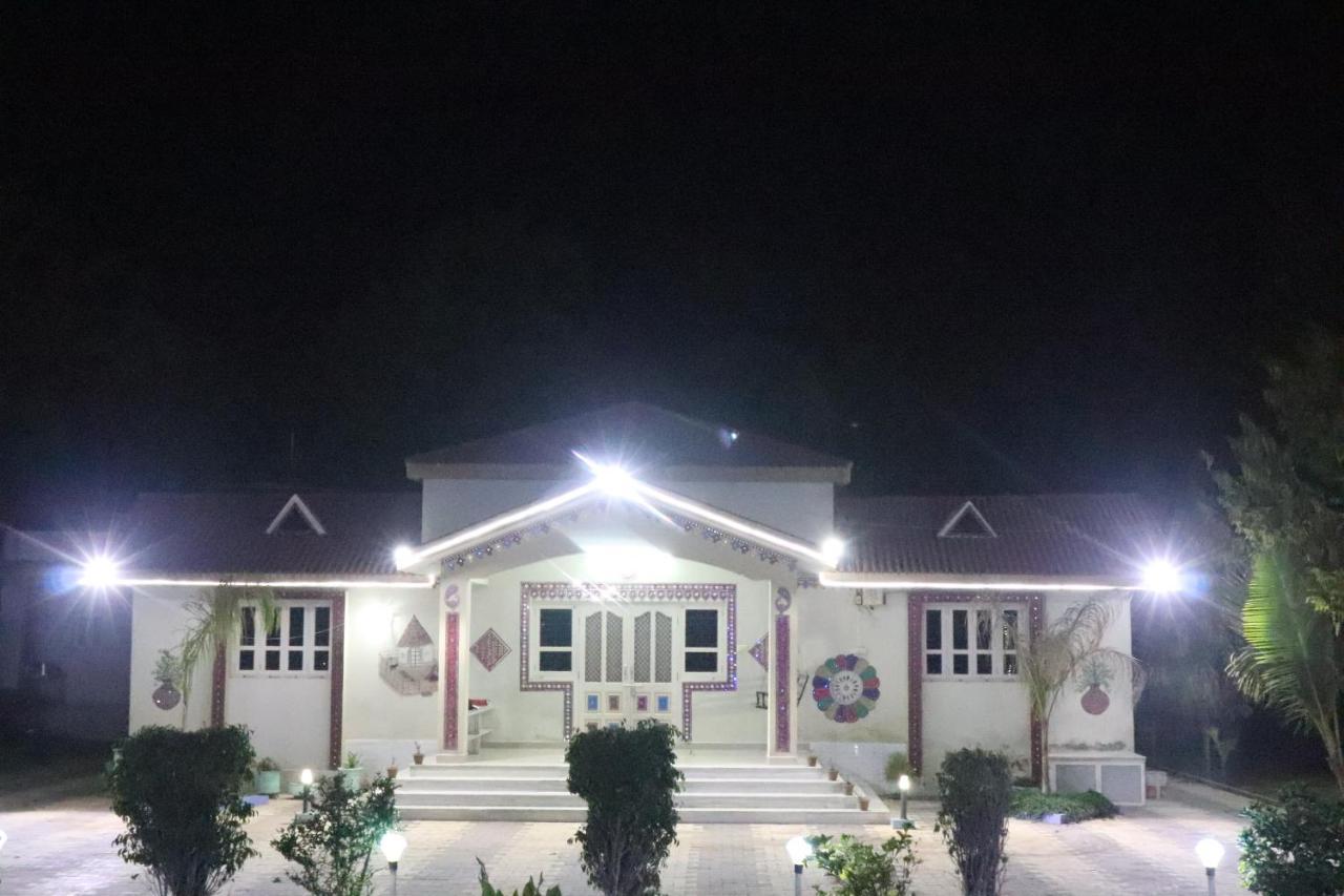 Shyam Home Stay Bhuj Exterior photo
