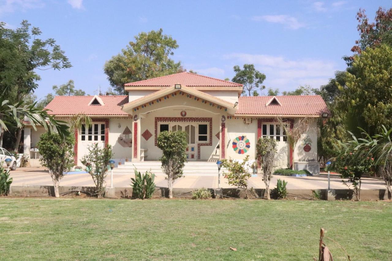 Shyam Home Stay Bhuj Exterior photo