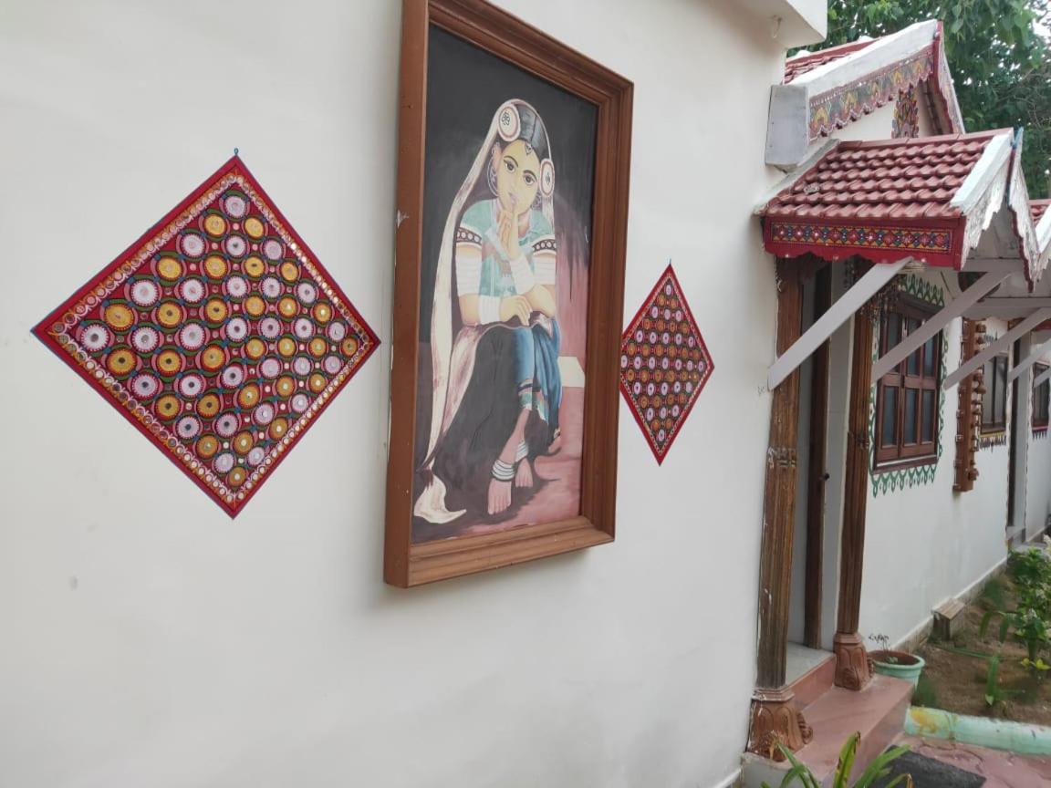 Shyam Home Stay Bhuj Exterior photo