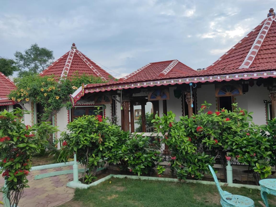 Shyam Home Stay Bhuj Exterior photo